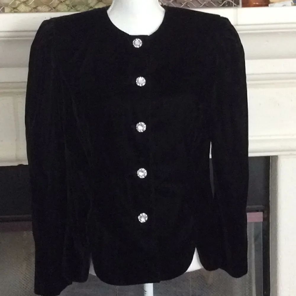 VTG Jessica Howard 80s velvet w/rhinestone buttons